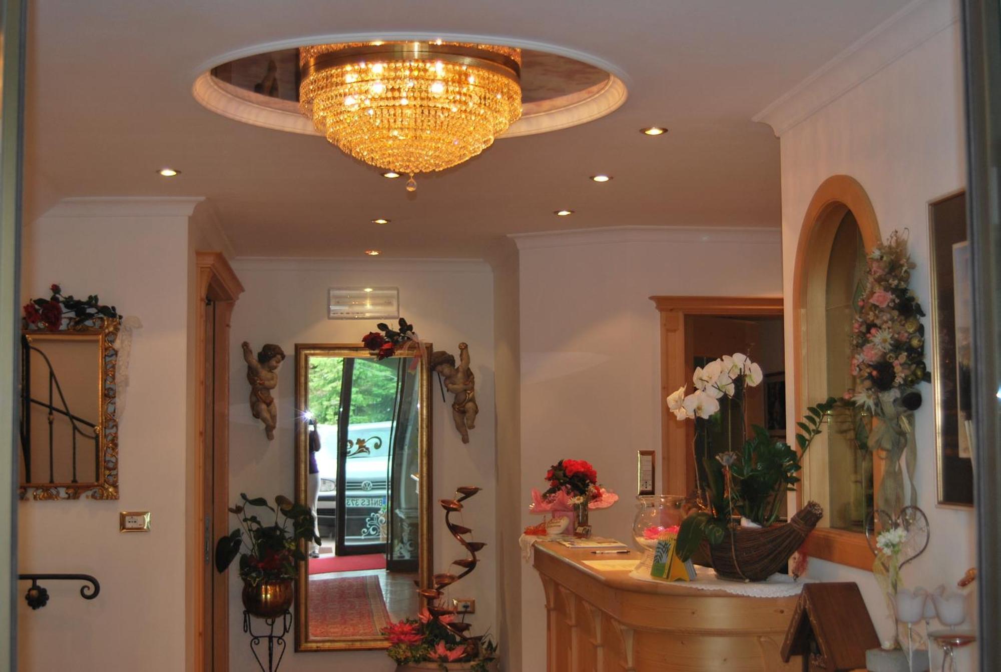 Garni Franca B&B Σέλβα ντι Βαλ Γκαρντένα Εξωτερικό φωτογραφία